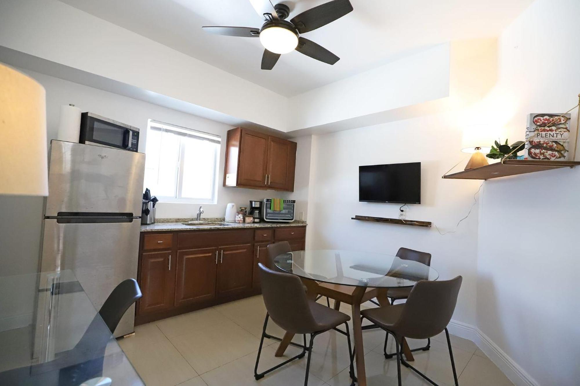 North Beach Steps To Sea Miami Apartment With Free Parking Family And Pet Friendly Miami Beach Exterior foto